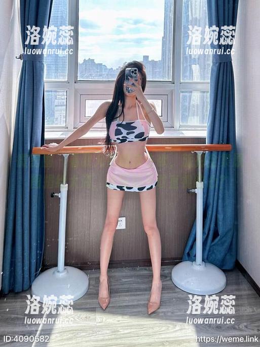 微密圈 - 看黎允熙的求生欲，旅拍全集原图捐给大海，谁懂她不敢直视的心？